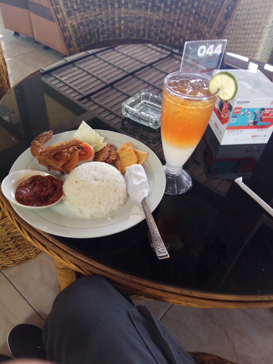 Triple F Coffee Cafee & Resto-10